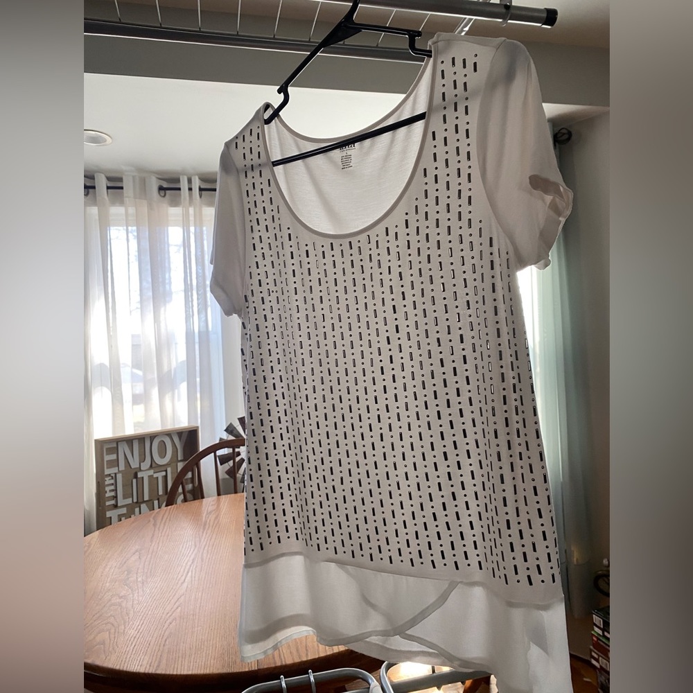 a.n.a short sleeve embellished top size large